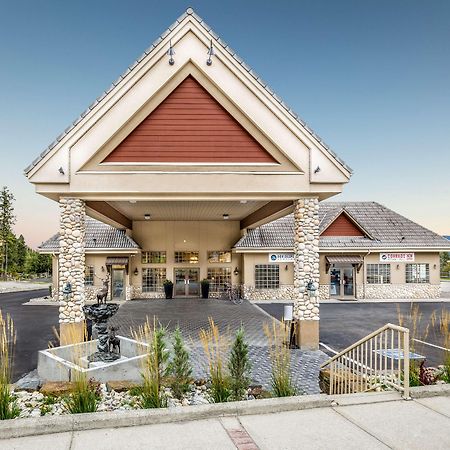 Prestige Radium Hot Springs Resort, Worldhotels Crafted Exterior photo